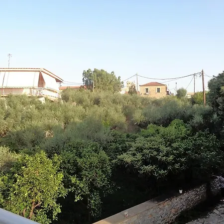 Manoleas Villas 아파트 스투파