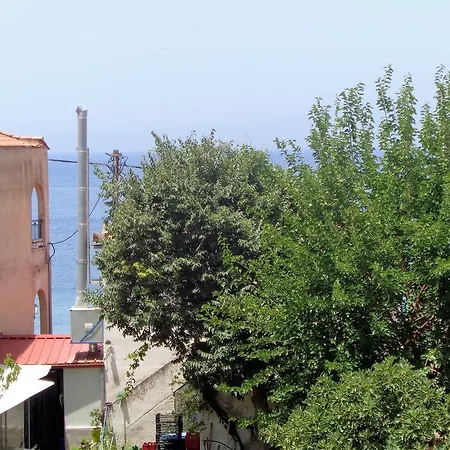 Manoleas Villas 아파트