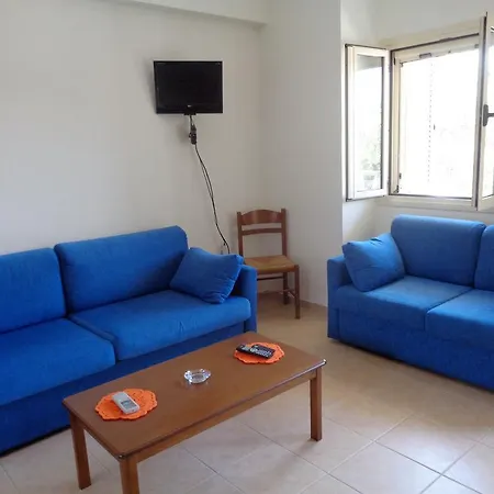 Manoleas Villas 아파트 *