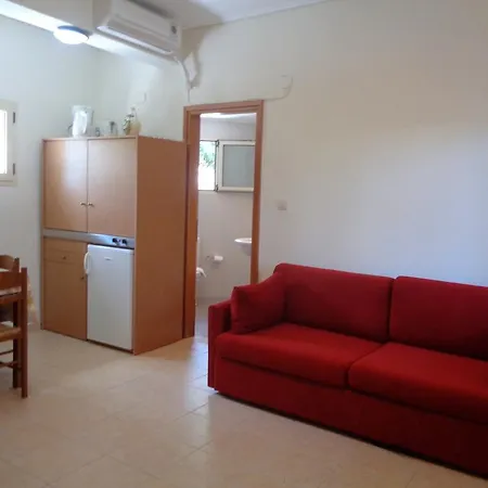 Manoleas Villas * 스투파