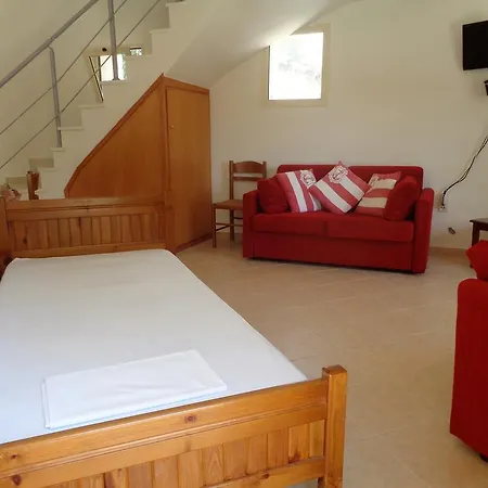 Manoleas Villas
