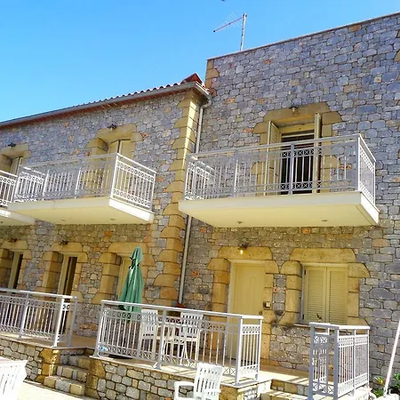 Manoleas Villas 아파트