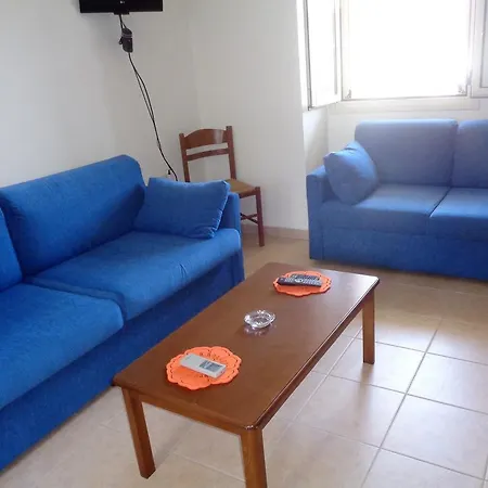 Manoleas Villas