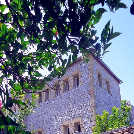 Manoleas Villas 아파트 스투파