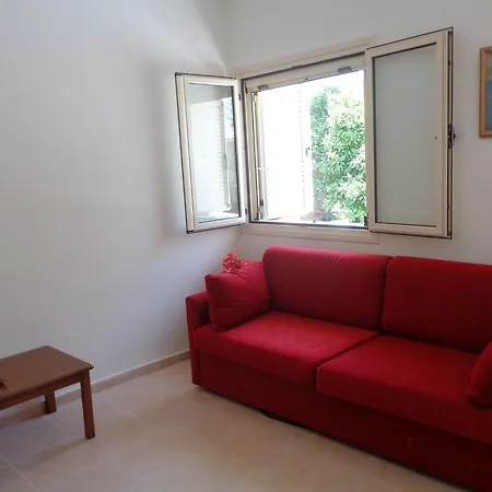 Manoleas Villas Apartman *