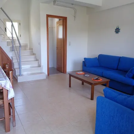 아파트 Manoleas Villas